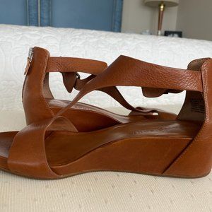 Gentle Souls by Kenneth Cole Women's Gisele Heeled Sandal SIZE 9